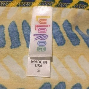 LuLaRoe Tops - 🔴LAST CALL🔴 LuLaRoe Yellow Blue Print Perfect T LuLaRoe Tops - 🔴LAST CALL🔴 LuLaRoe Yellow Blue Print Perfect T